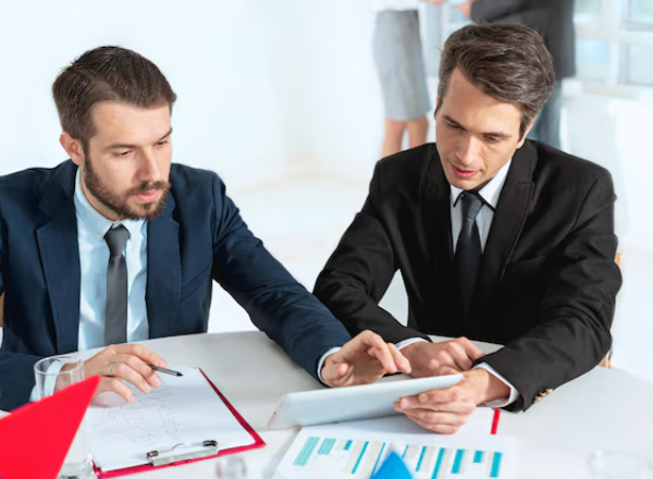 business-people-working-together